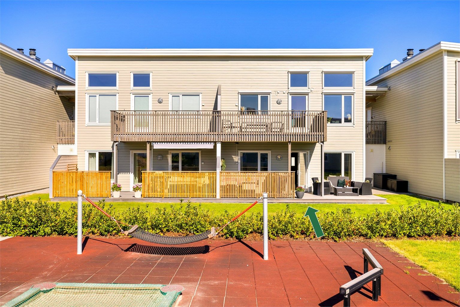 Leiligheten ble ferdigstilt i 2020 og har en lett tilgjengelig, barnevennlig plassering på bakkeplan.