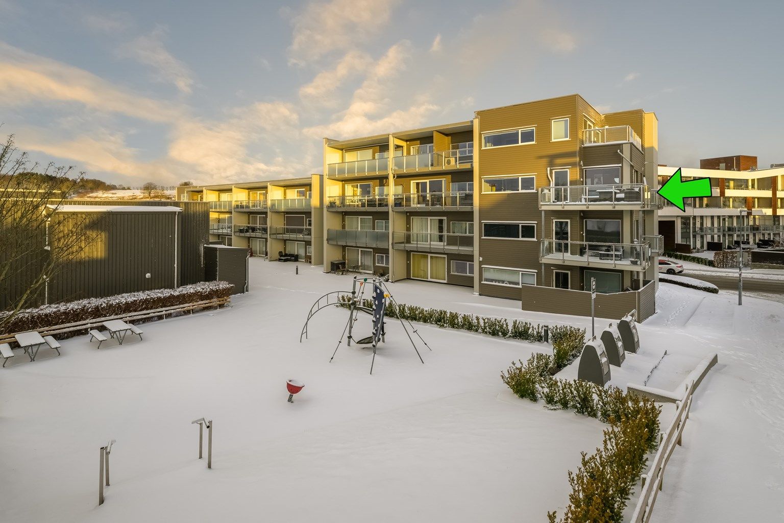 Velkommen til Randabergveien 130D, presenteres av Dardan Shabi v/Eiendomsmegler Krogsveen.