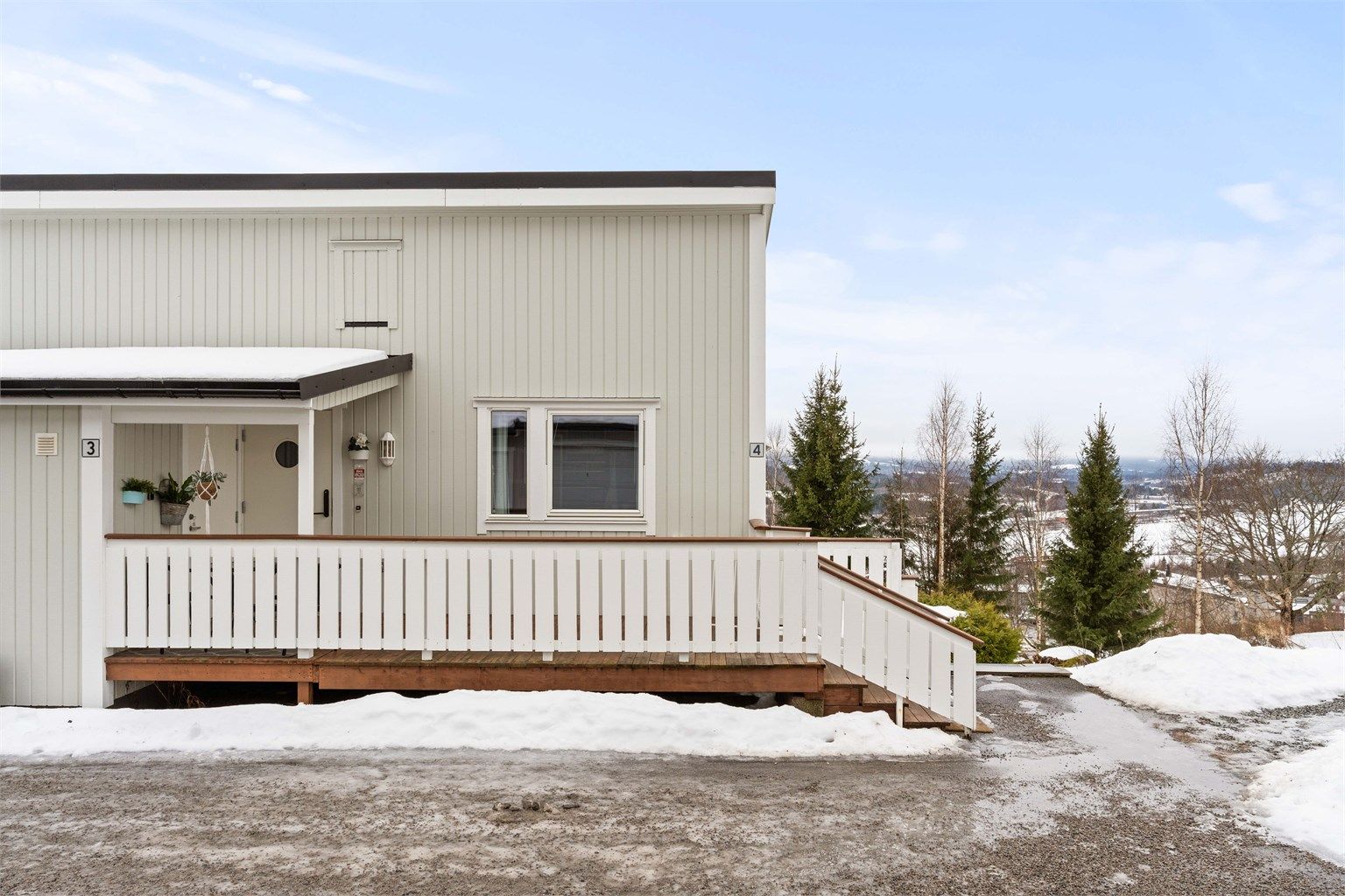 Nymalt fasade får denne leiligheten til å se ny ut.