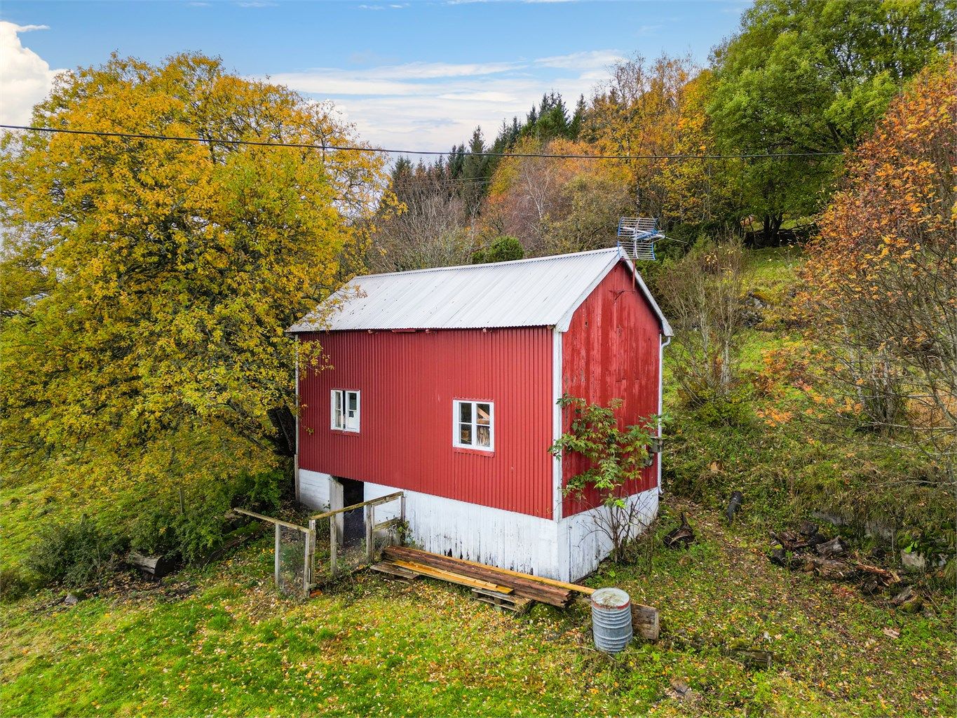 Låven er oppmålt til 50 kvm.