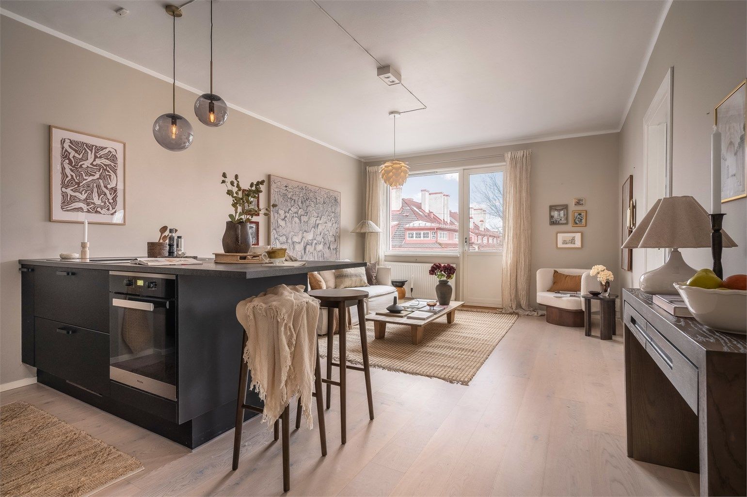 Sindre Edvardsen Nyhus v/ Krogsveen har gleden av å presentere Åsaveien 25!