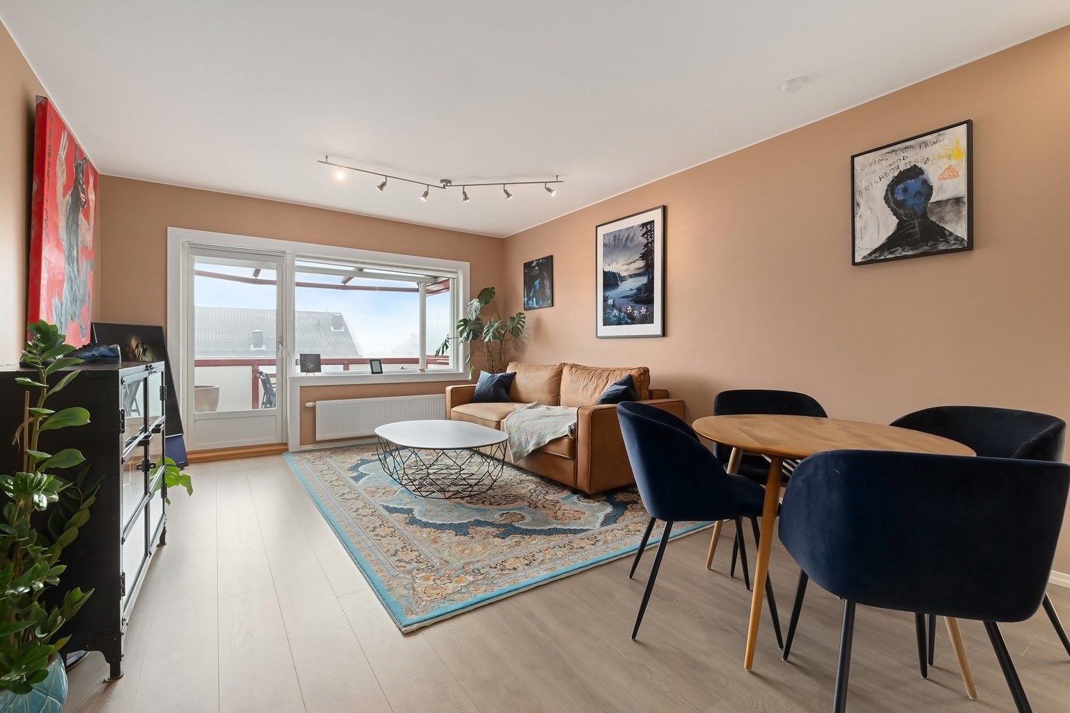 Velkommen til Årvollveien 41A - Presentert av Krogsveen v/Hallvard Taasen