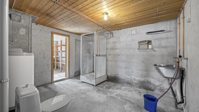 Renoveringsklart grovbad.