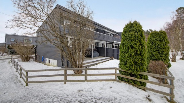 Sebastian Håbesland v/Krogsveen presenterer Heimdalsveien 2A - enderekkehus med solrike uteplasser - fotograf: Oddphoto