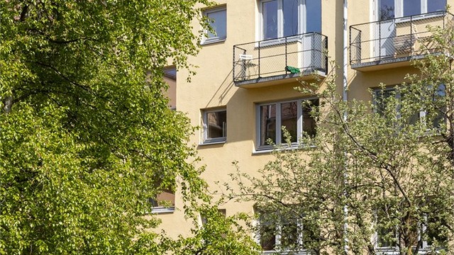 Leiligheten ligger fint til i byggets 3. etasje. Foto: Petter Tanum/TanumFoto