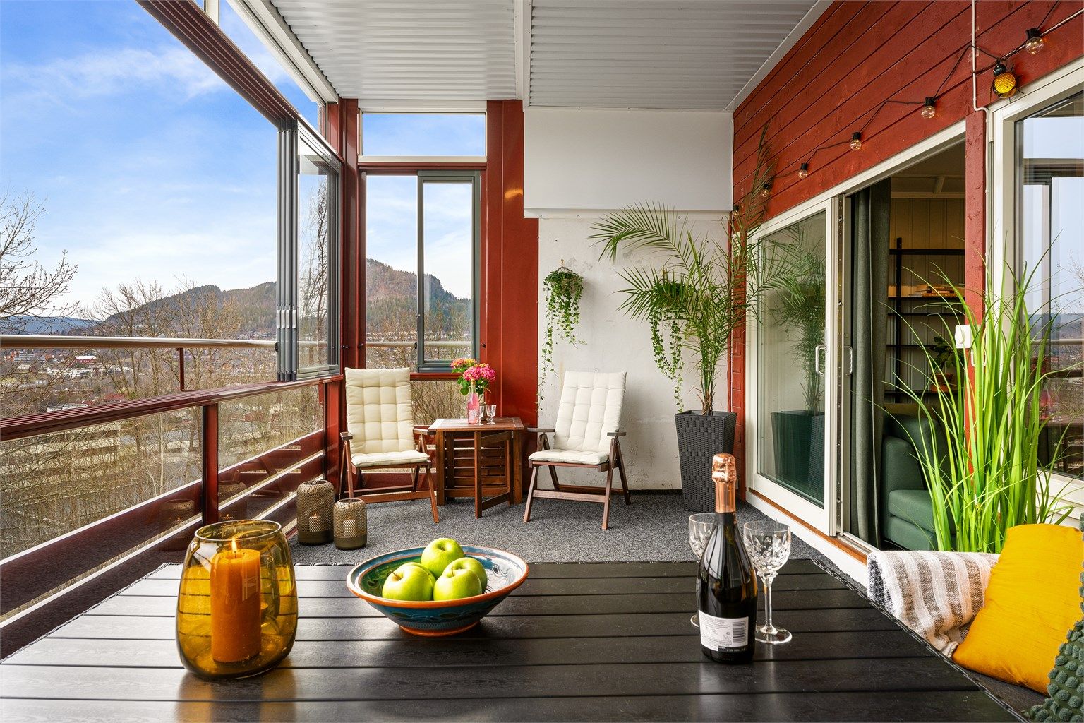 Her er det god plass for å nyte utsikten over nærområdet.