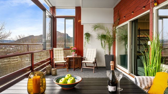 Her er det god plass for å nyte utsikten over nærområdet.