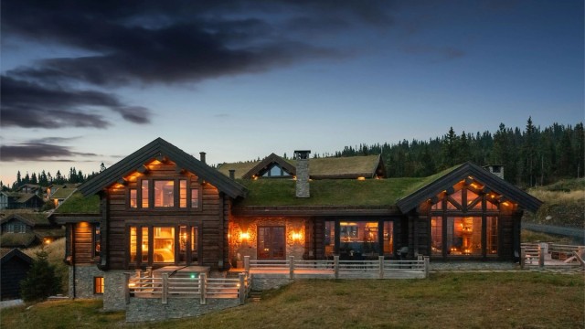 Velkommen til Kronrøysa 34 presenteres av Hamdi Kaptan v/ Krogsveen.