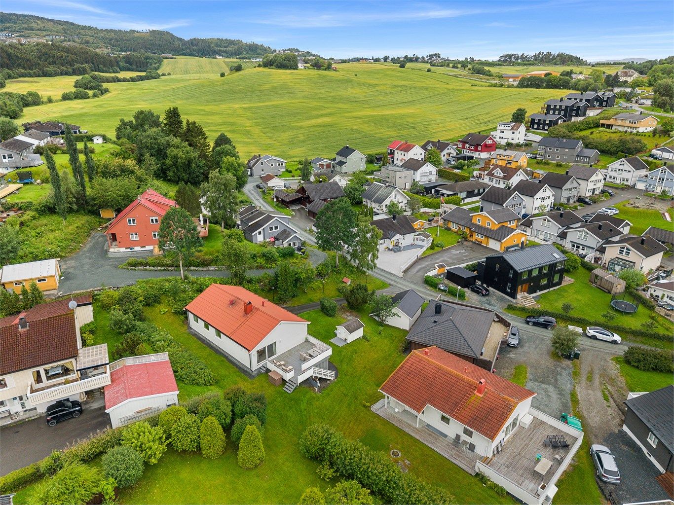 Området byr på gode tur og rekreasjonsmuligheter. I Reppemarka ligger Tjønnstuggu ved Solemstjønna, som er et populært utgangspunkt for turer til blant annet Solemsvåttan. Området egner seg godt for både fotturer, sykling og skiturer.