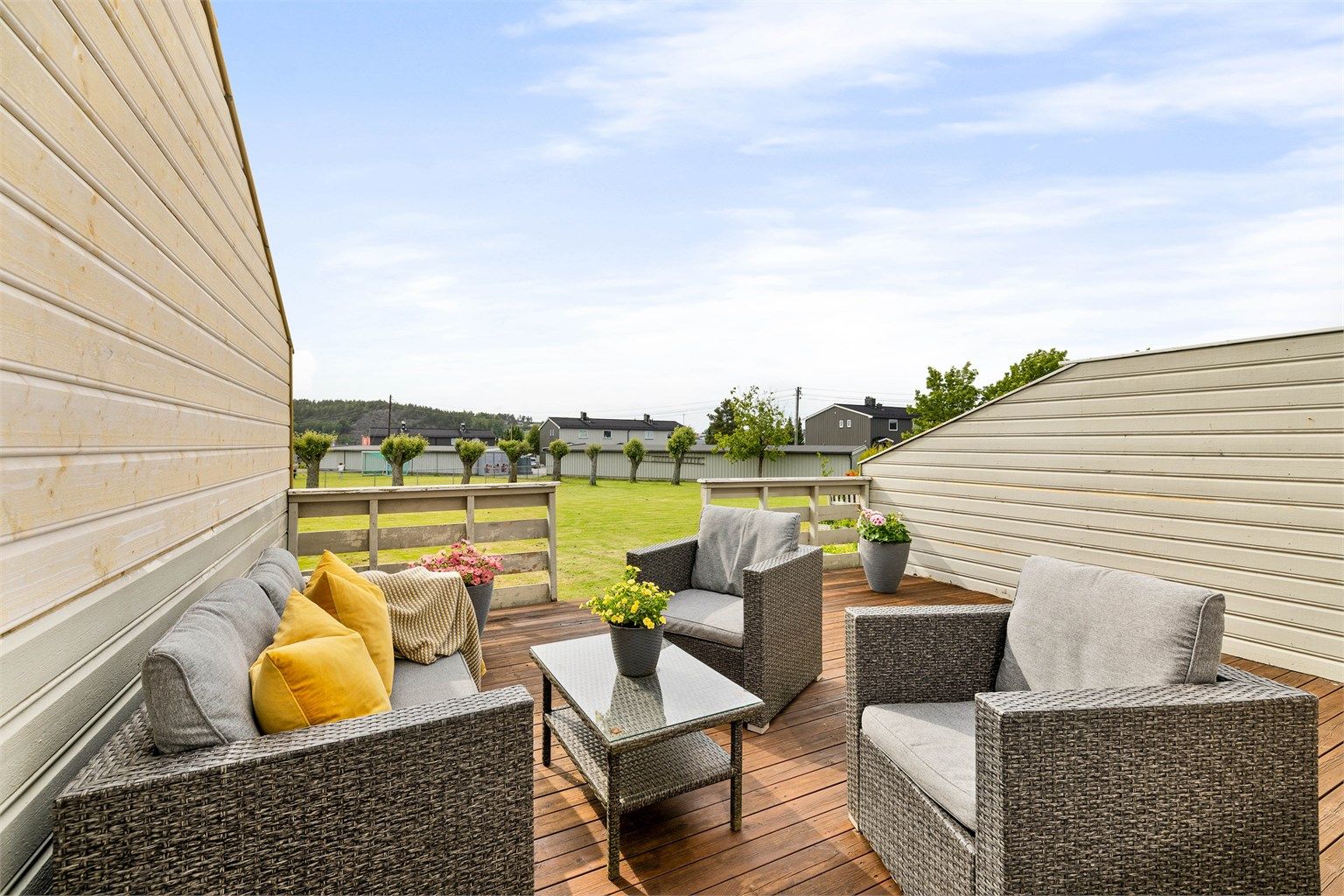 Terrasse på over 20 kvm. ble nyoppført i 2007.