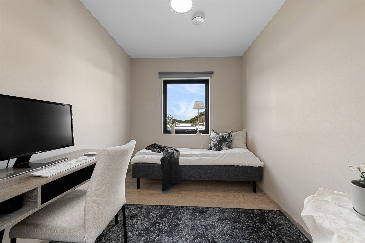 Det andre soverommet på 7 m² passer utmerket som barnerom, gjesterom eller kontor