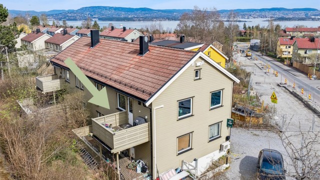 Lys og pen leilighet med vestvendt balkong / Sentral beliggenhet på Tangen / P-plass med elbillader / 2 sov (tidl. 3)