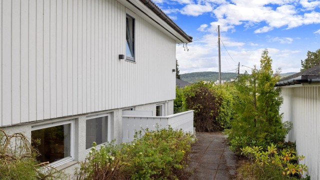 Her bor man med kort vei til skoler, barnehager og ulike fritidstilbud.