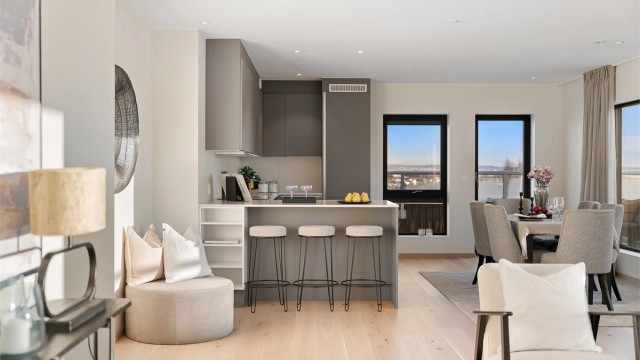 1-stavs parkettgulv i alle rom utenom baderommene