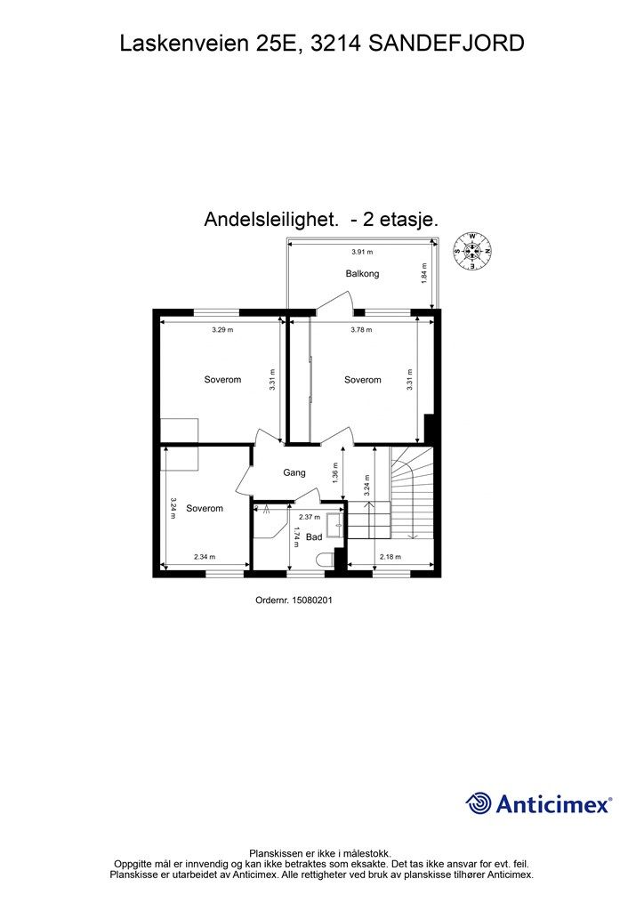 Andre etasje på 48 m² består av en privat sone med gang, bad og tre soverom.