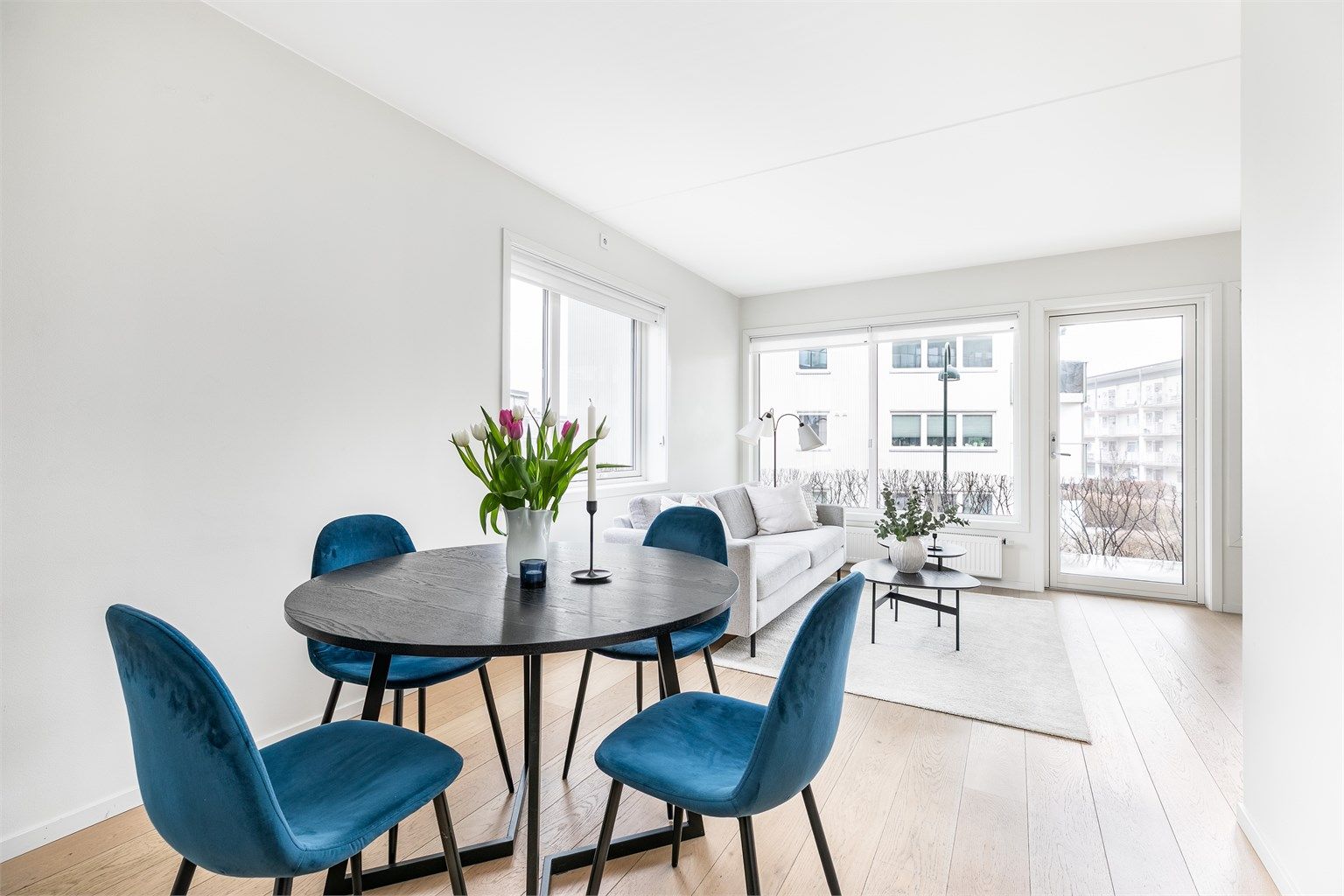 Selv om et eventuelt ekstra soverom etableres, vil stuen fortsatt være av god størrelse og et velfungerende sosialt rom.