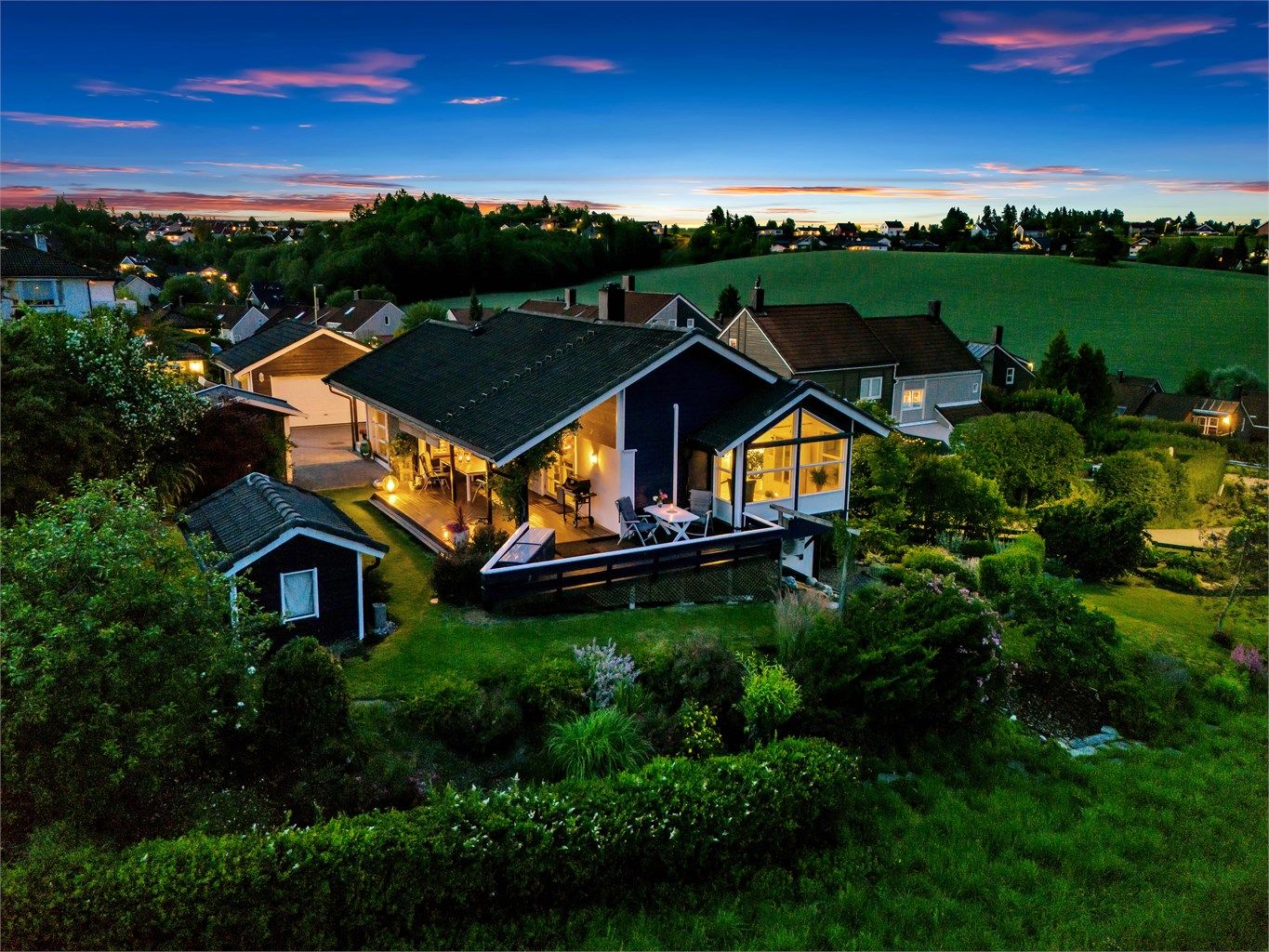 Eiendomsmegler Krogsveen v/ Idriss Eliassy ønsker deg velkommen til Prost Stabels vei 630!