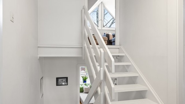 Videre opp trappen kommer du til 3. etasje, med boligens loftstue.