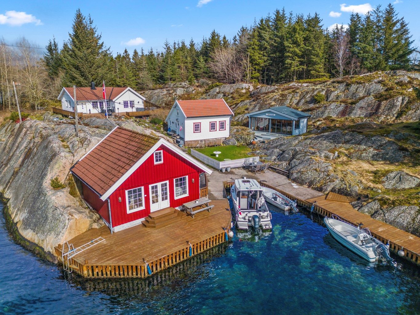 Krogsveen v/Espen Bjørndahl presenterer Kystveien 594/596