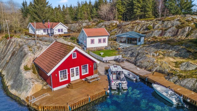 Krogsveen v/Espen Bjørndahl presenterer Kystveien 594/596