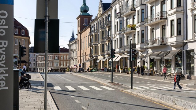 Området har et godt kollektivtilbud, med bussholdeplass for linje 37 kun tre minutter unna.