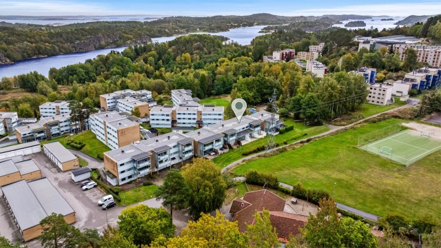Etablert og barnevennlig boligområde med gode bussforbindelser fra Vardengrenda.