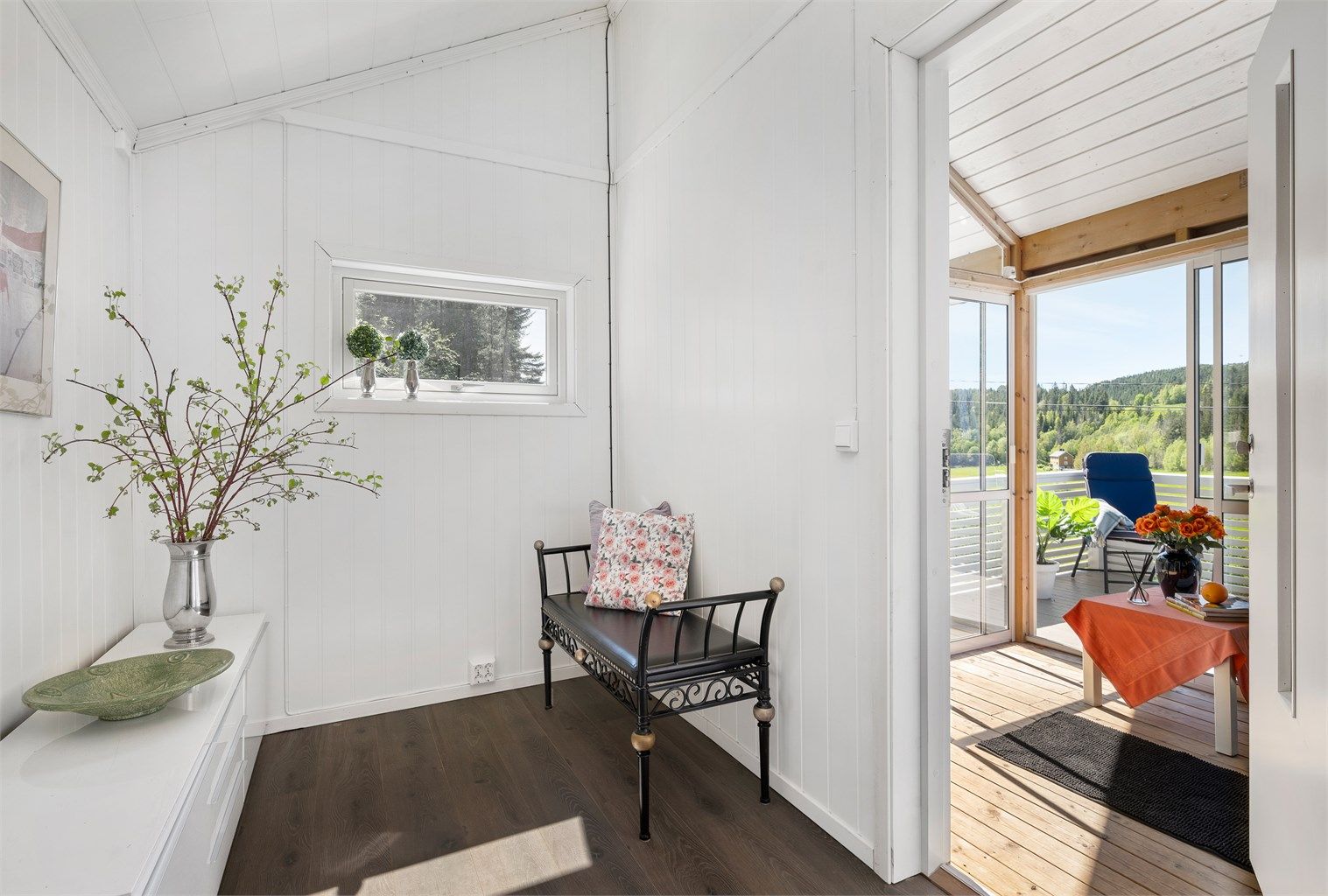 Boligen ble oppført på 1950-tallet og er siden både utvidet og modernisert.