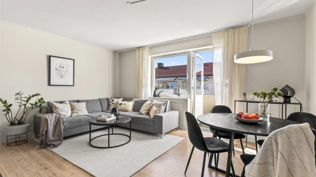 Velkommen til Treschows gate 19 - Presentert av Blenor Hadergjonaj v/Krogsveen.