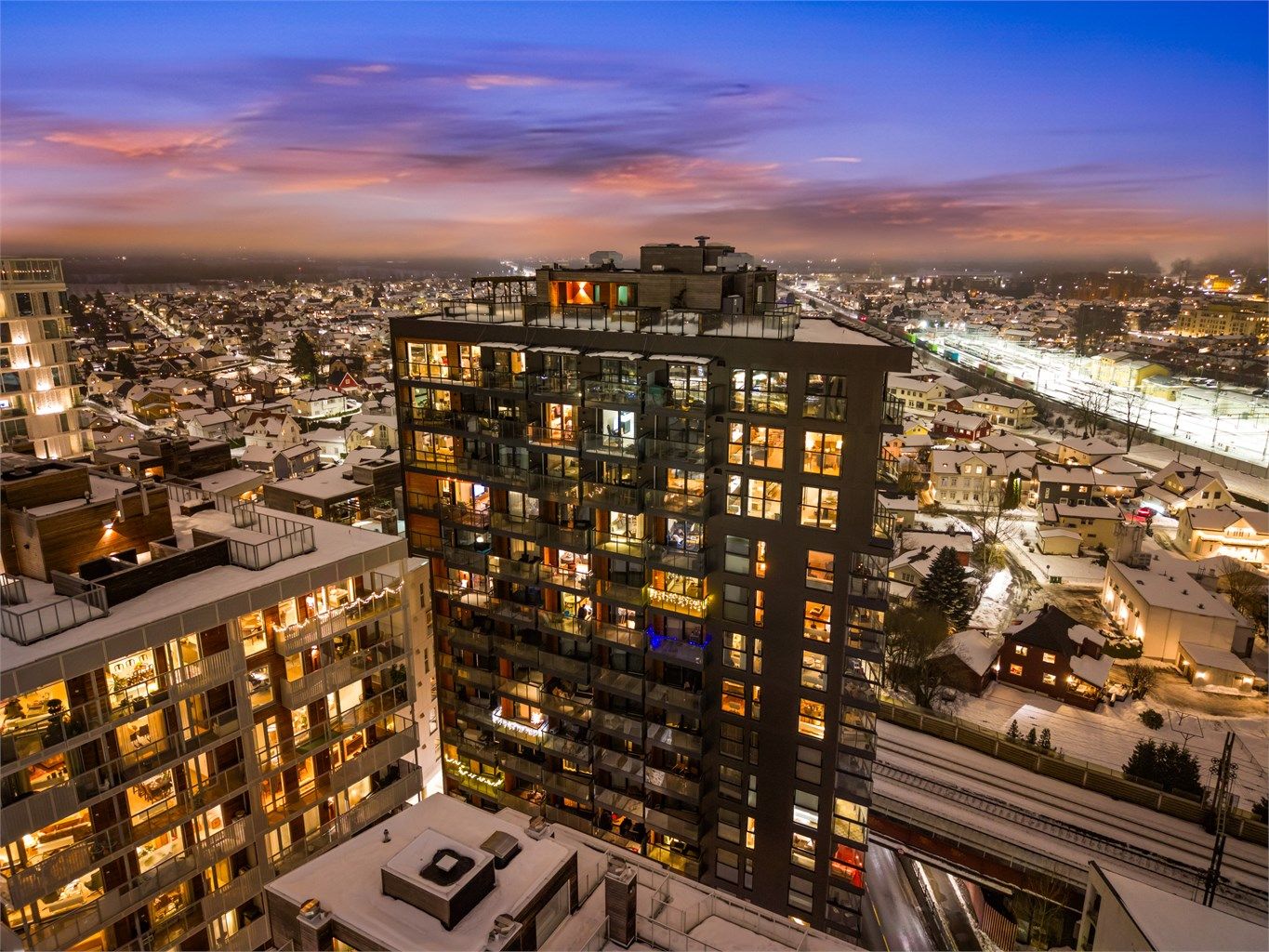 Hverdagslogistikken er enkel med Coop Extra i byggets første etasje.