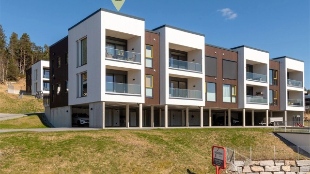 Velkommen til Åsevegen 20, presentert av Eiendomsmegler/Partner Marit Stuen Aursnes