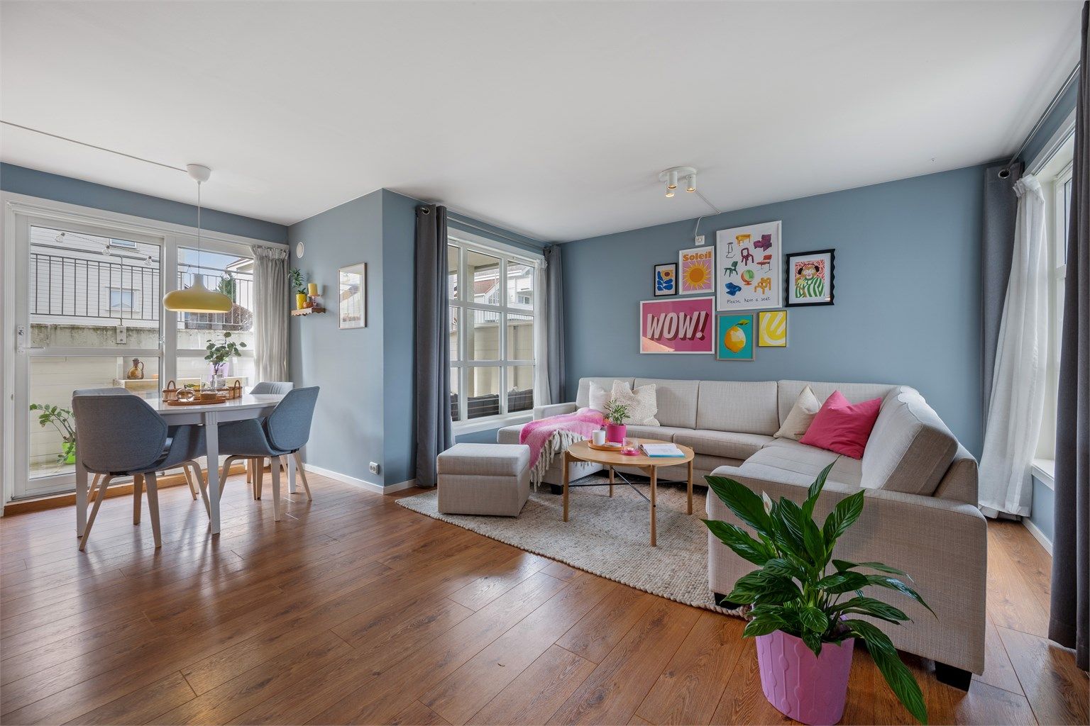 Leiligheten har 2 soverom, solrik og romslig terrasse, stort kjøkken samt romslig eget vaskerom. ( foto: John Mossige )