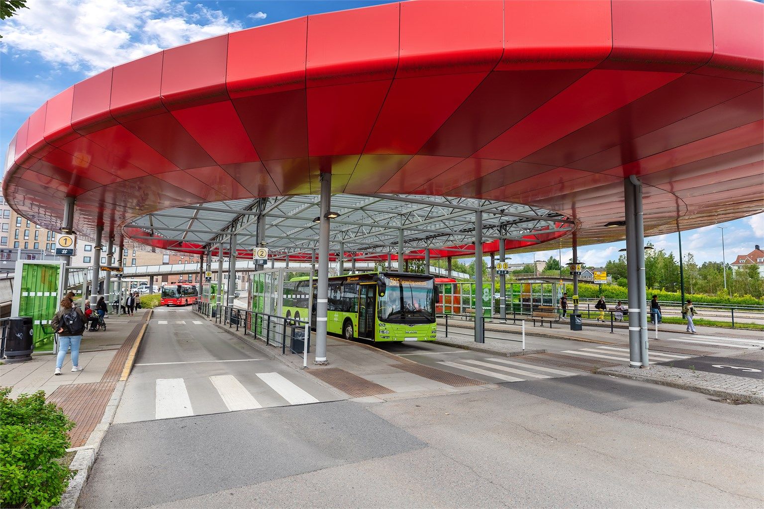 Kort vei til Lørenskog Bussterminal. som har enkel adkomst til Oslo og Lillestrøm.