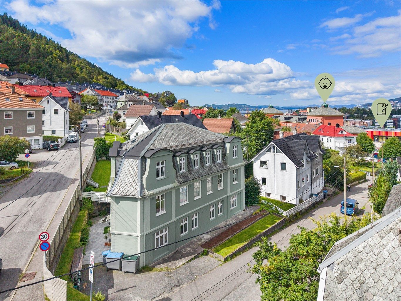 Kort vei til skoler og barnehager, som Ny Krohnborg skole og barnehage.