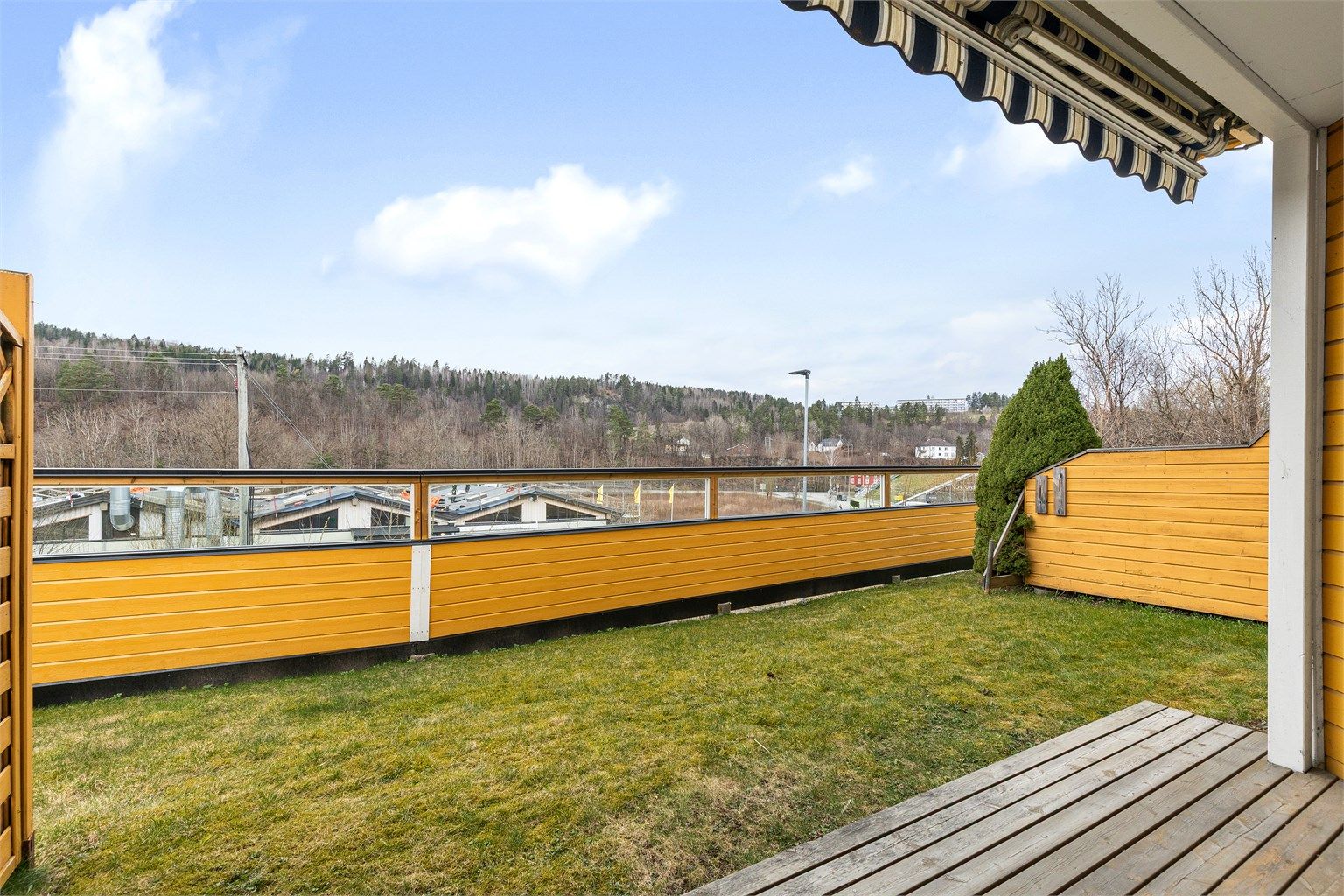 Terrasse utenfor stuen 