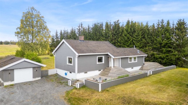 Eiendomsmegler Krogsveen avd. Årnes har gleden av å presentere Nedre Hagaveg 756!