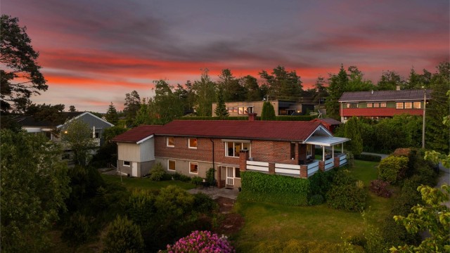 Sandstadveien 26 presenteres av Per-Espen Omberg i Krogsveen.