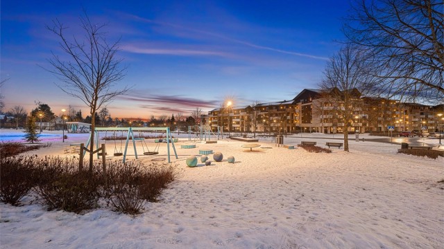 Omkring Såvegen finnes mange flotte grøntarealer og turmuligheter for liten, stor og firbente. Lekeplasser, butikker, cafeer, restauranter m.m. Alt i umiddelbart nærhet