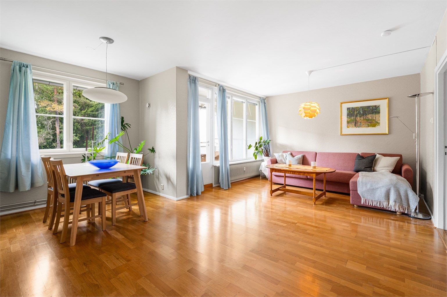 Boligen har behov for modernisering/oppussing slik at her kan man virkelig skape drømmehjemmet!