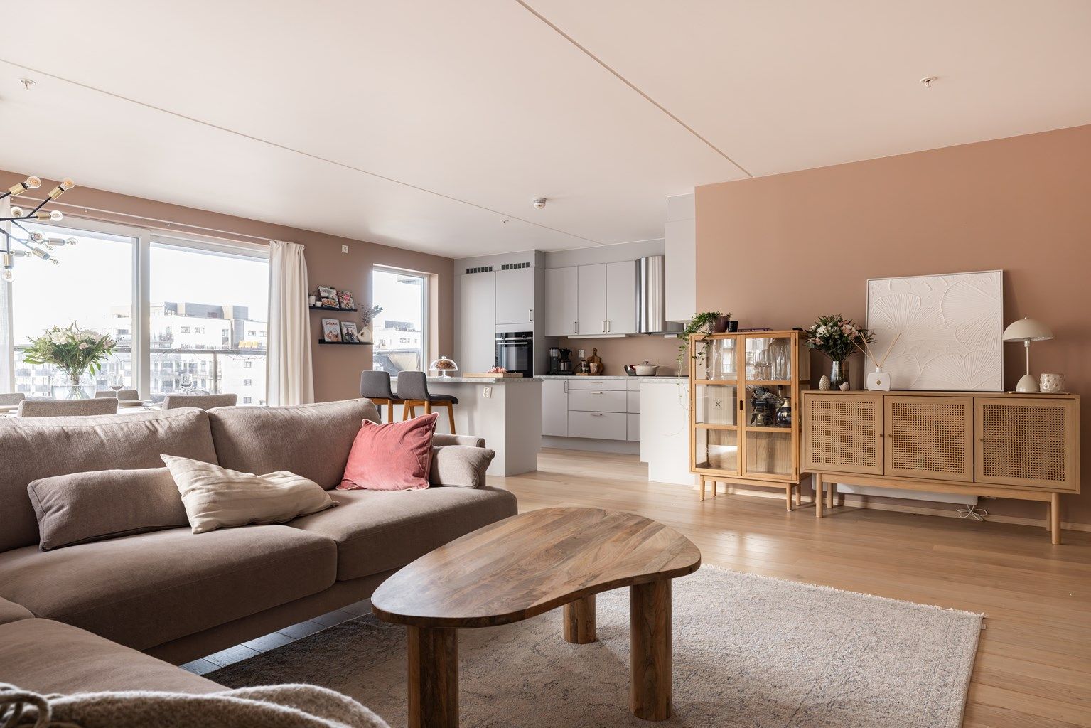 Velkommen til Nycoveien 4, presentert av Marcus Blohm!