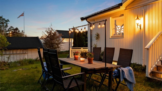 Eiendommen har flere, fine uteplasser