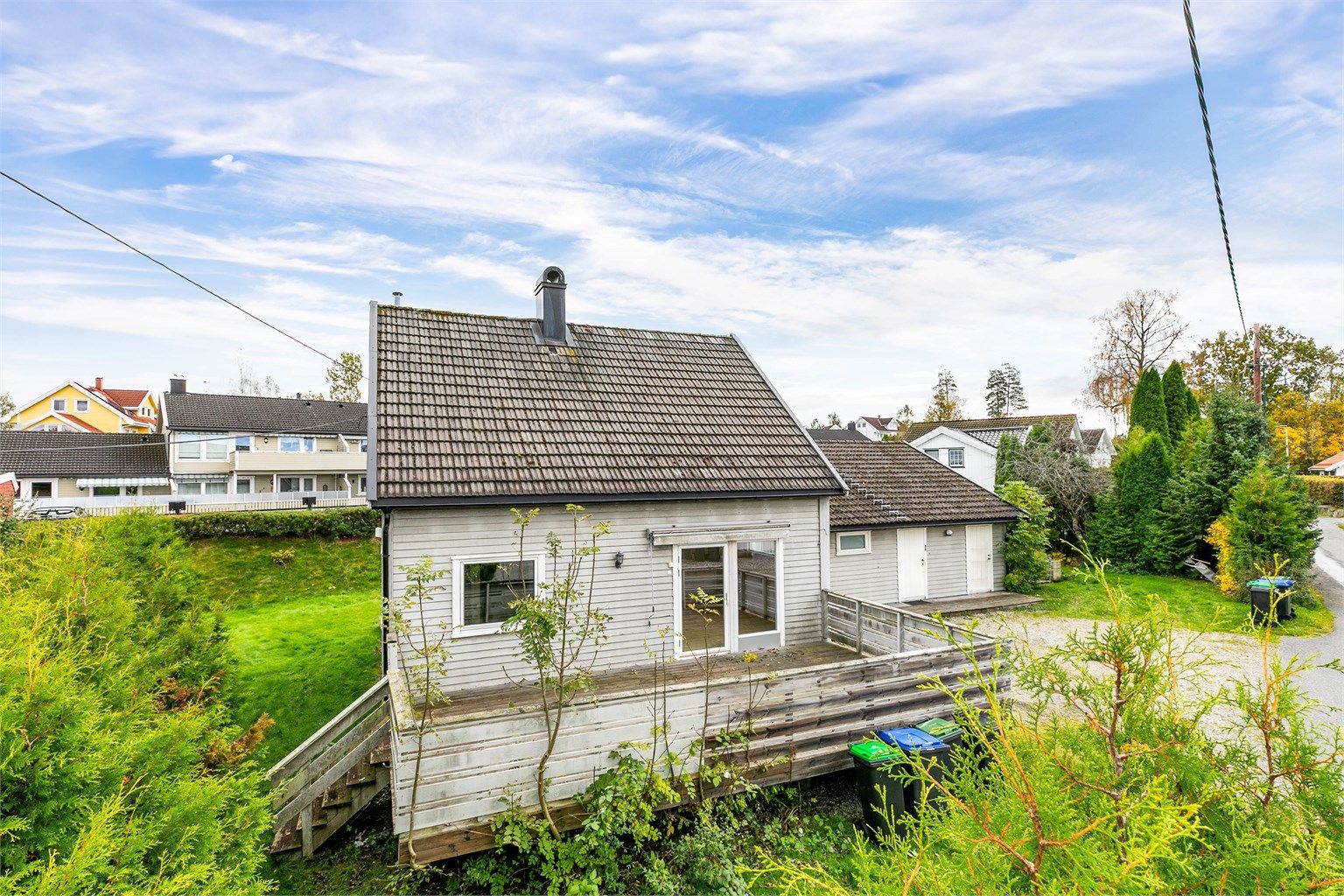 Boligen har et fremskredent vedlikeholdsetterslep og behov for utbedringer. Hoveddel ble oppført i 1961, tilbygg i 1983.