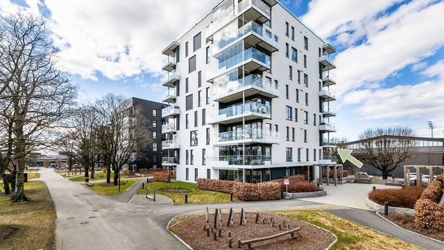 Leiligheten ble ferdigstilt i 2021 og inngår i nordvestre hjørne av tredje etasje. Fotograf; Børge Oppegård.