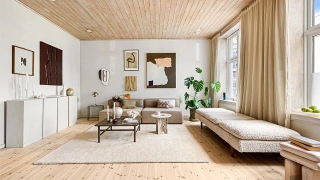 Dette er en lys og klassisk 3-roms toppleilighet med gjennomgående planløsning og lite innsyn. Foto: Marit Andersen.
