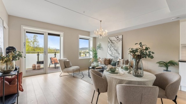 Eiendomsmegler Krogsveen har gleden av å ønske deg velkommen til Hamang Terrasse 55