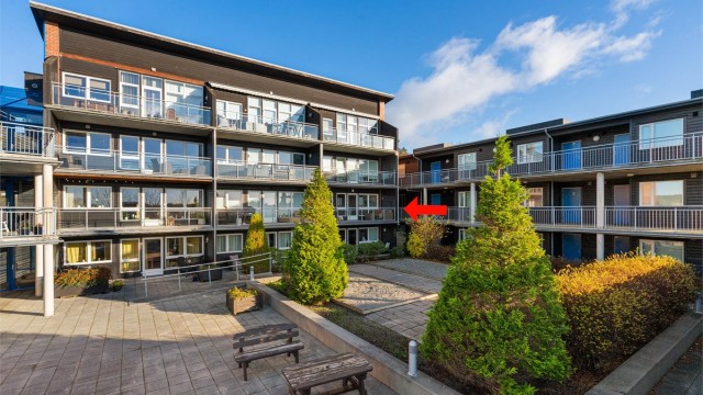 Romslig, lys og flott 3-roms selveierleilighet med stor solrik balkong, parkering i garasje og heis. Nær Tastasenteret. ( Foto: Arve Gravdal )