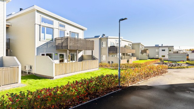 Bjørnstadveien 69A presenteres av Raymond Bøhn i Krogsveen.