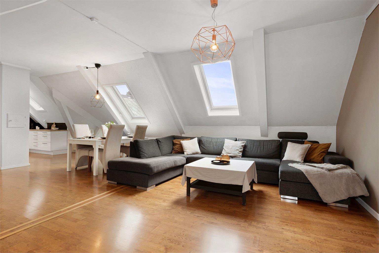 Krogsveen Sunnmøre v/Daglig leder/Eiendomsmegler Preben Willmann har gleden av å presentere Kipervikgata 15