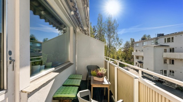 Her er det plass til en sittegruppe for å nyte utelivet.