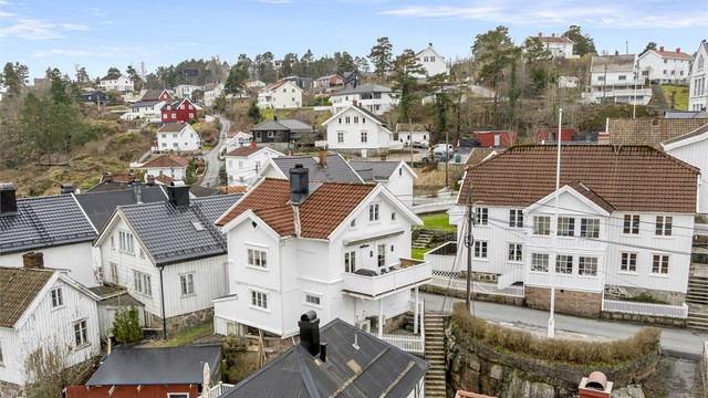 Går man opp Bakkevei kommer man til flere utsiktspunkter, barnehager og turstier i naturen.