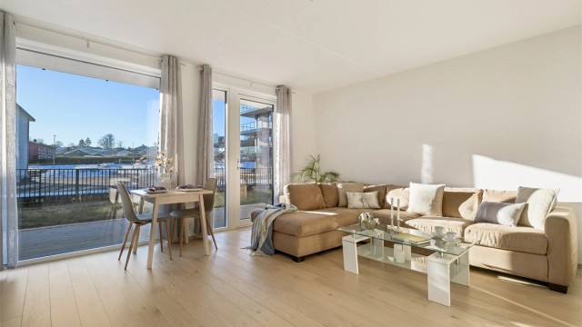 Velkommen til Banebakken 33C! En ny og strøken leilighet i 1.etasje. Fotograf: Kristian Bollæren ved Fotofinish